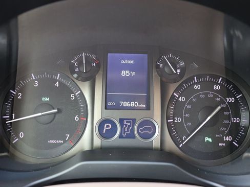 Used 2017 Lexus GX 460 Premium image 18