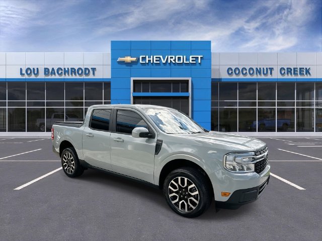 Used 2023 Ford Maverick Lariat FWD image 2