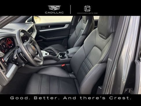 Used 2024 Porsche Cayenne S AWD/4WD image 21