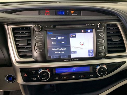 Used 2017 Toyota Highlander XLE w/ Protection Package #3 image 25