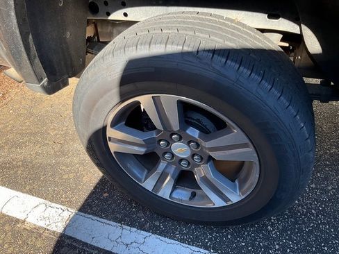 Used 2018 Chevrolet Colorado W/T w/ Custom Special Edition image 11