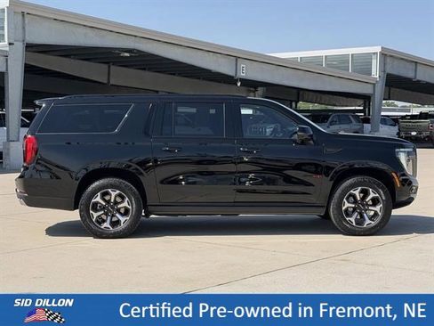Certified 2026 GMC Yukon XL AT4 Ultimate AWD/4WD image 3