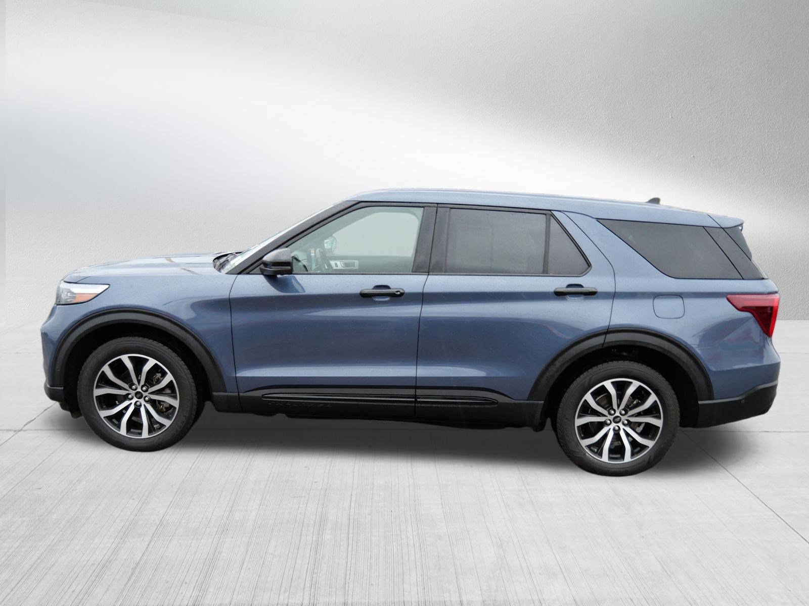 Certified 2021 Ford Explorer ST w/ Equipment Group 401A AWD/4WD image 4
