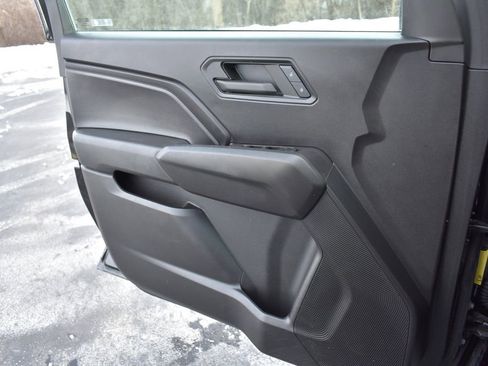 Used 2023 Chevrolet Colorado Trail Boss image 24