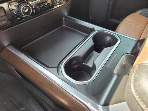 Certified 2024 Chevrolet Silverado 2500 High Country w/ Technology Package image 29