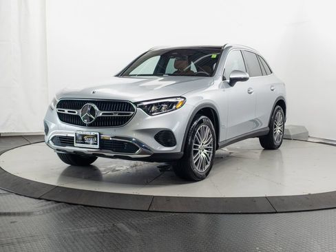 Certified 2026 Mercedes-Benz GLC 300 4MATIC image 3