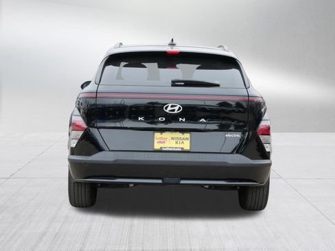 Used 2024 Hyundai Kona SEL FWD image 6
