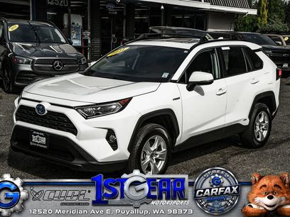 Used 2021 Toyota RAV4 XLE w/ XLE Grade Weather Package