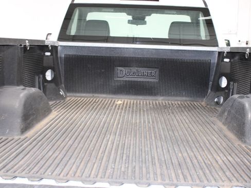 Used 2022 Chevrolet Silverado 1500 W/T RWD image 17