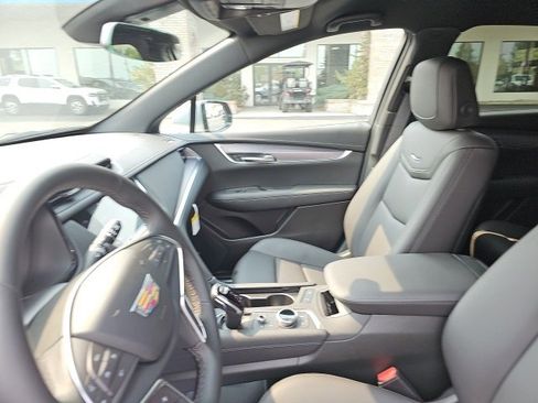 New 2025 Cadillac XT5 Luxury w/ LPO, Floor Liner Package image 35