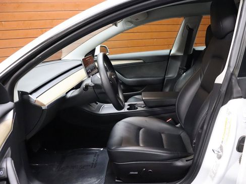 Used 2023 Tesla Model 3 Standard Range image 30