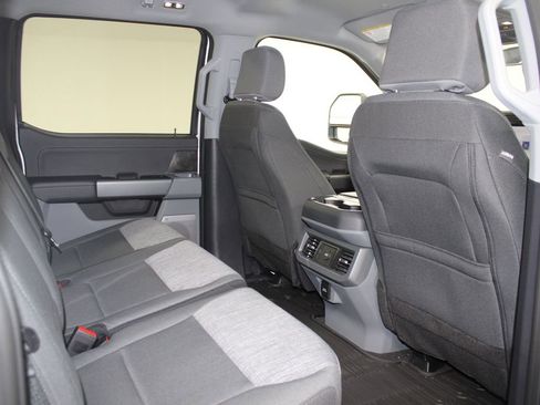 New 2026 Ford F250 XLT w/ XLT Premium Package image 33