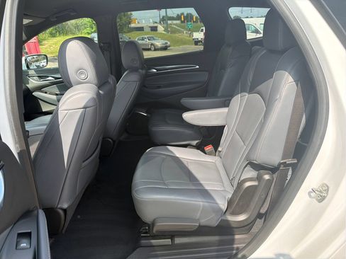 Used 2023 Buick Enclave Essence FWD image 26