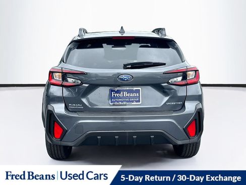 Used 2025 Subaru Crosstrek 2.5i Premium AWD/4WD image 8