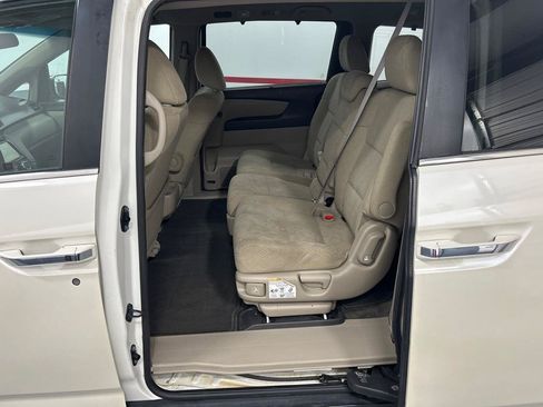 Used 2016 Honda Odyssey SE image 12