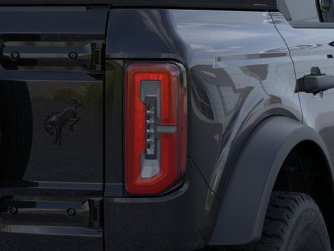 New 2026 Ford Bronco Outer Banks w/ Black Appearance Package AWD/4WD image 23