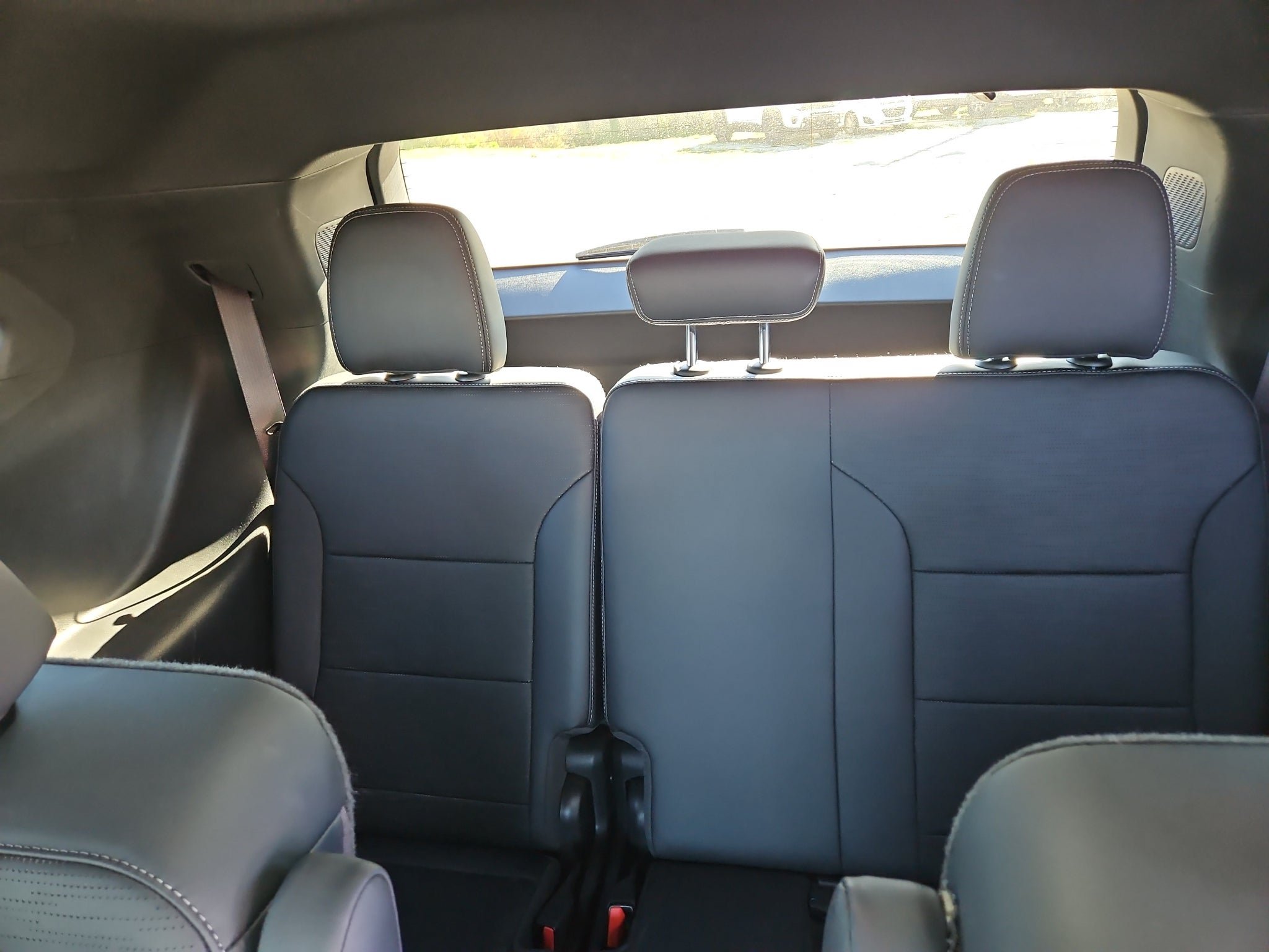Used 2025 Buick Enclave Sport Touring w/ LPO, Floor Liner Package FWD image 8