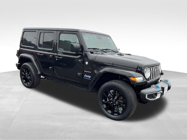 Used 2024 Jeep Wrangler Unlimited Sahara w/ Technology Group AWD/4WD image 7