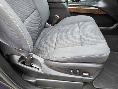 Used 2018 Chevrolet Tahoe LS image 23