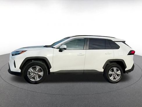 Used 2025 Toyota RAV4 XLE image 8