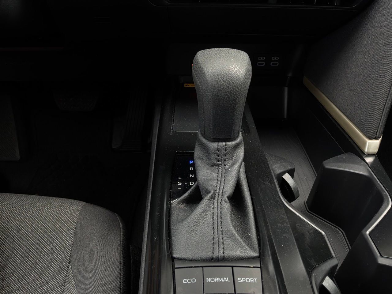 Used 2026 Toyota Camry LE FWD image 26