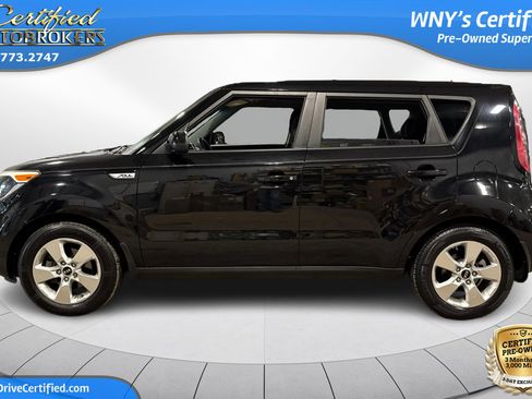 Used 2018 Kia Soul Base image 9