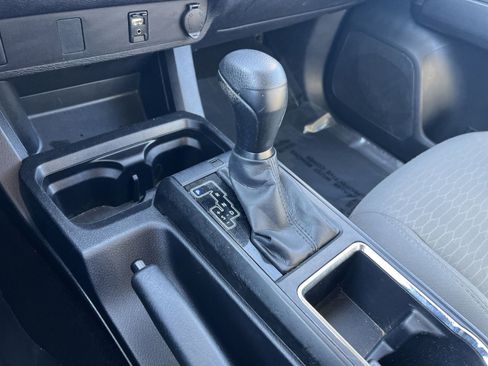 Used 2017 Toyota Tacoma SR w/ Tow Package image 20