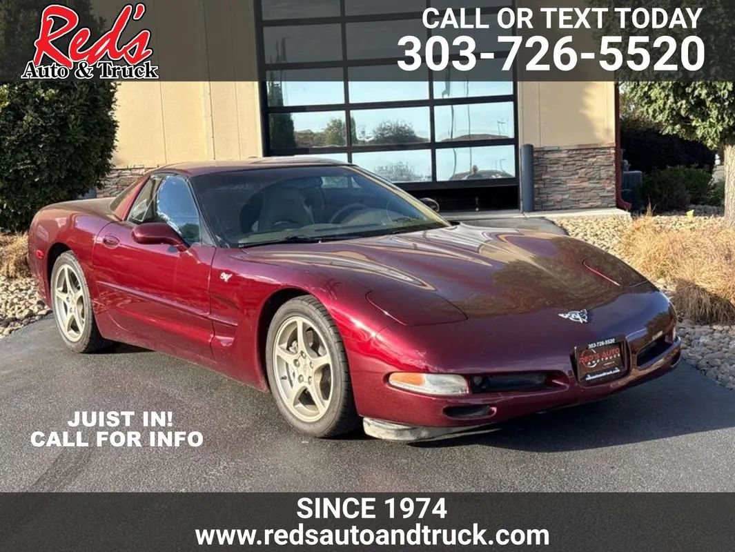 Used 2003 Chevrolet Corvette Coupe w/ Preferred Equipment Group RWD image 1