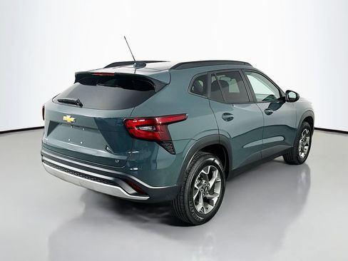 Used 2025 Chevrolet Trax LT w/ Driver Confidence Package FWD image 7