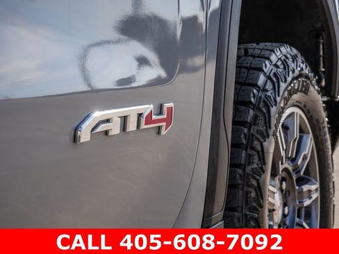 Used 2024 GMC Sierra 1500 AT4 w/ AT4 Preferred Package AWD/4WD image 10