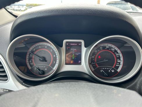 Used 2012 Dodge Journey SXT FWD image 21