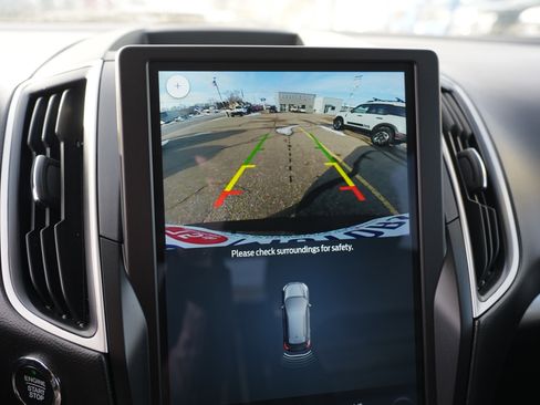 Used 2024 Ford Edge SEL w/ Convenience Package image 34