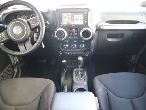 Used 2014 Jeep Wrangler Unlimited Sport w/ Quick Order Package 24S AWD/4WD image 25