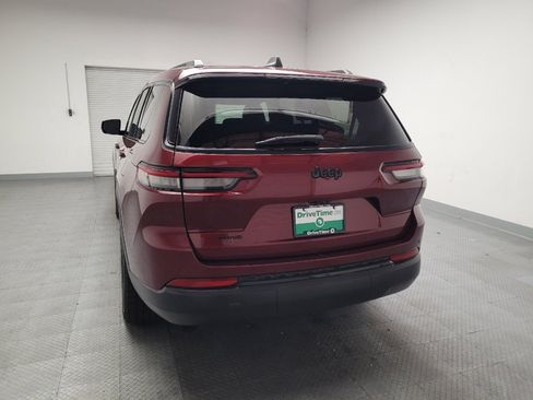 Used 2023 Jeep Grand Cherokee L Laredo AWD/4WD image 6