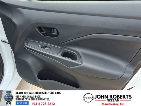 Used 2025 Nissan Versa S w/ Trunk Package image 18
