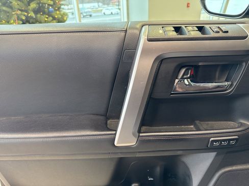 Used 2023 Toyota 4Runner Limited image 11