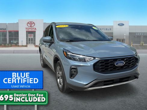 Certified 2025 Ford Escape ST-Line Select AWD/4WD image 1