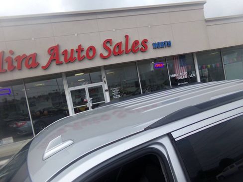 Used 2017 Chevrolet Tahoe LT AWD/4WD image 10