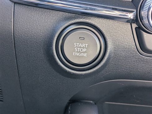 Used 2025 MAZDA MAZDA3 s image 32