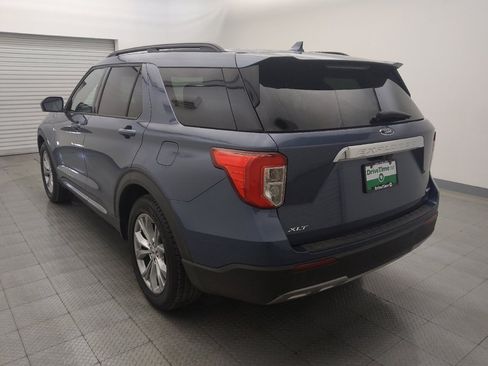 Used 2020 Ford Explorer XLT w/ Equipment Group 202A image 5