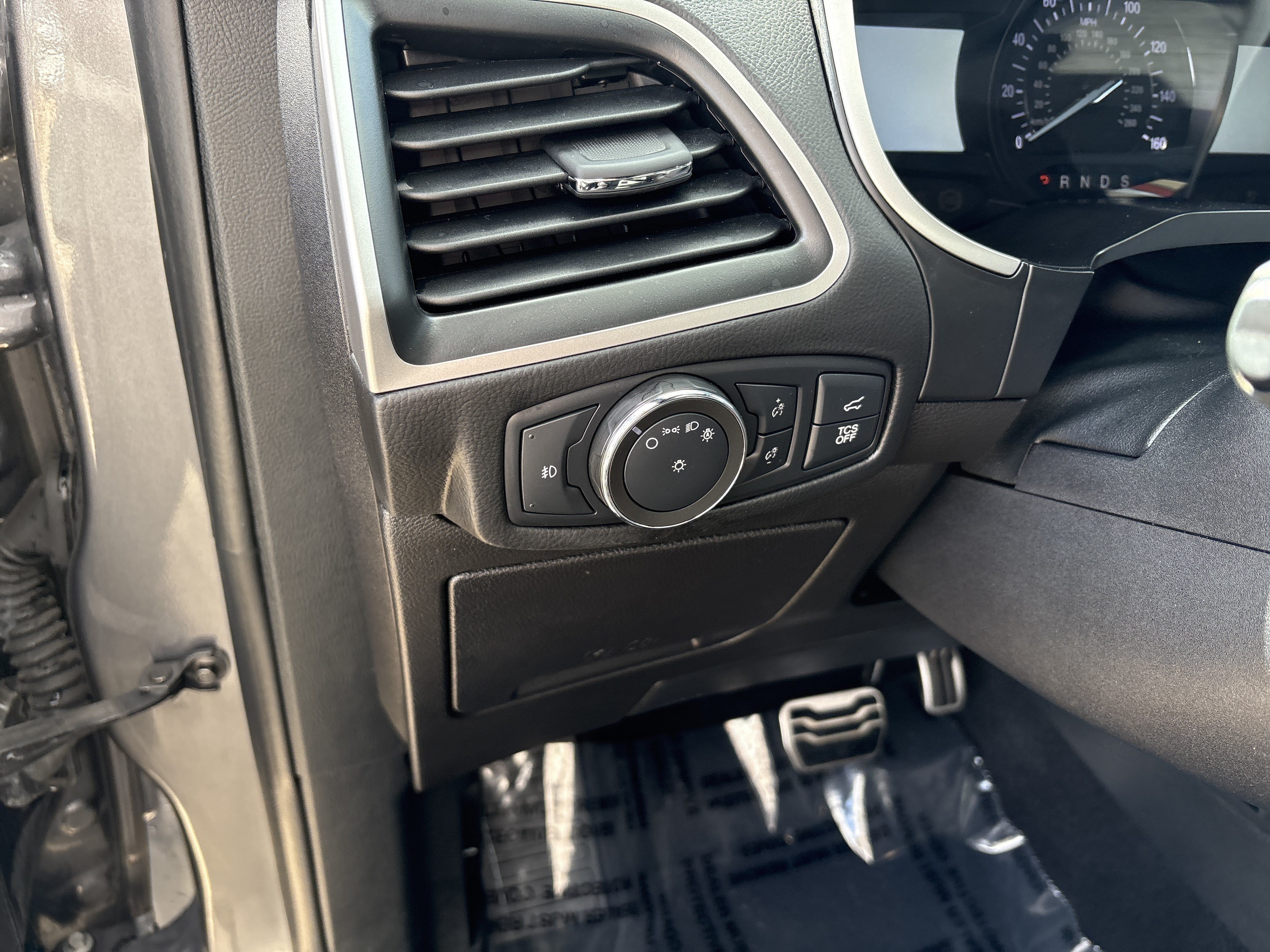 Used 2021 Ford Edge ST-Line AWD/4WD image 11