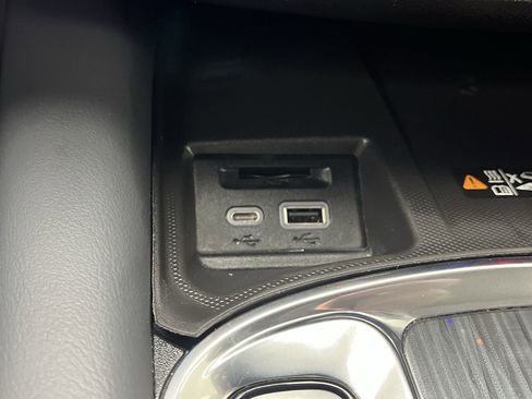 Certified 2023 Buick Enclave Essence w/ Experience Buick Package image 26