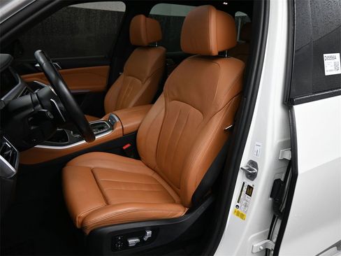 Used 2022 BMW X5 sDrive40i w/ M Sport Package image 19