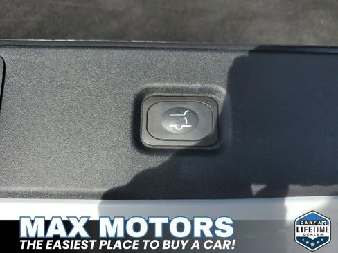 Certified 2025 Ford Expedition Platinum w/ Driver's Package image 12