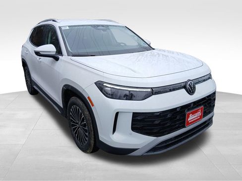 New 2026 Volkswagen Tiguan S image 7