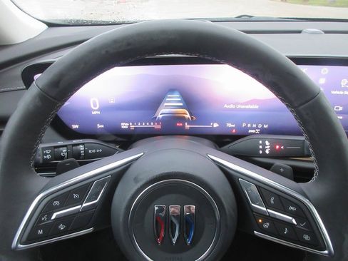 New 2026 Buick Envision Avenir image 17