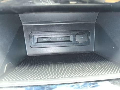 Used 2021 Volkswagen Atlas Cross Sport SEL R-Line FWD image 36