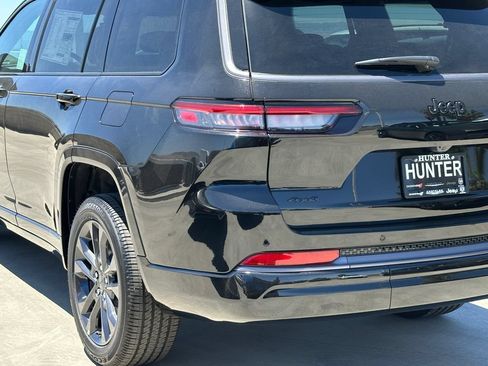 New 2026 Jeep Grand Cherokee L Limited AWD/4WD image 5