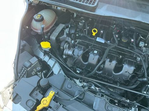 Used 2019 Ford Escape Titanium AWD/4WD image 16