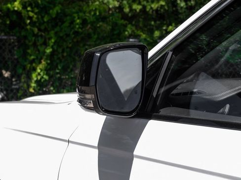 Used 2022 Jeep Grand Cherokee Limited image 53